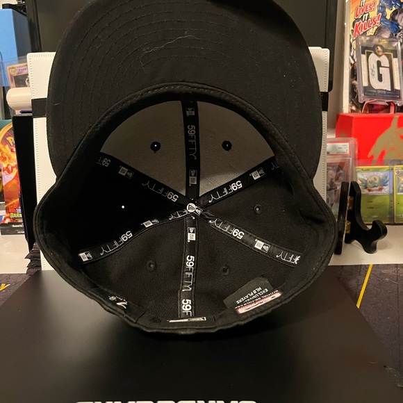 Chicago White Sox MLB New Era Fitted Cap Baseball Hat - Picture 4 of 5